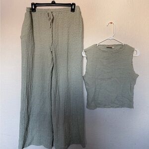 Women's Green Pants & Top Set